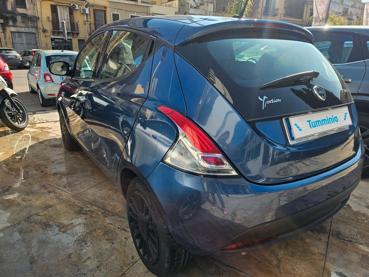 Lancia Ypsilon 1.0 FireFly HYBRID 03/2022
