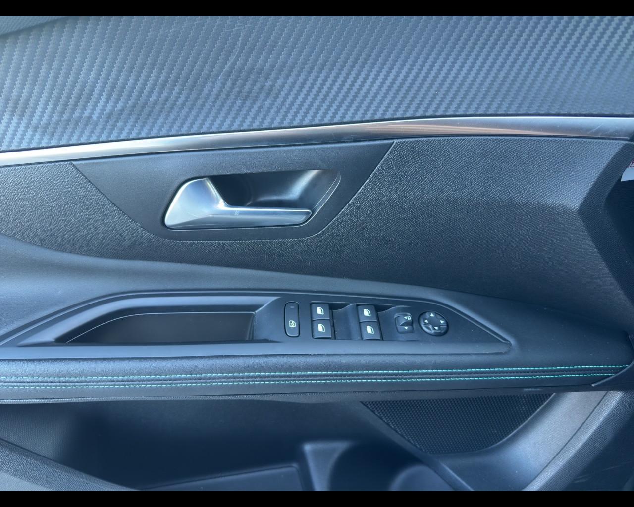 PEUGEOT 5008 2ª serie - 5008 BlueHDi 130 S&S EAT8 Allure Pack