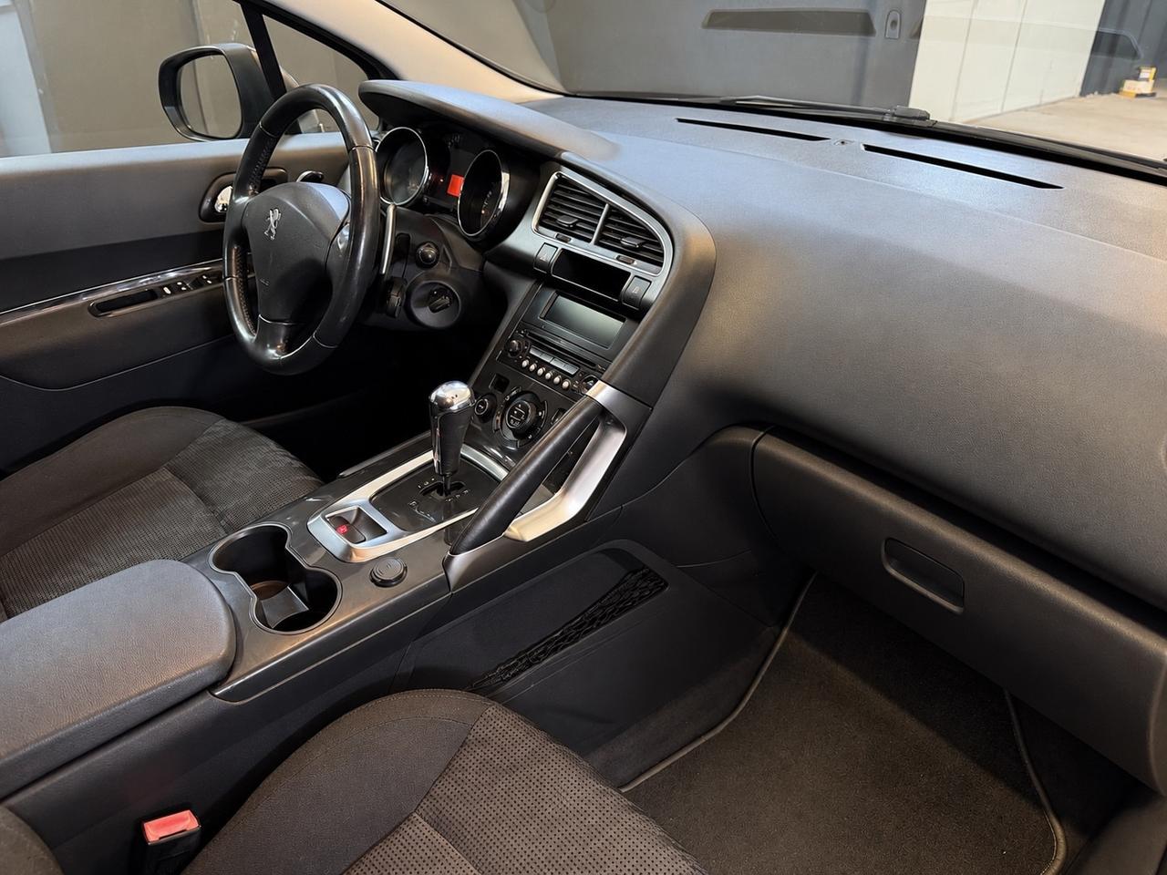 Peugeot 3008 1.6 HDi 110CV - CAMBIO AUTOMATICO