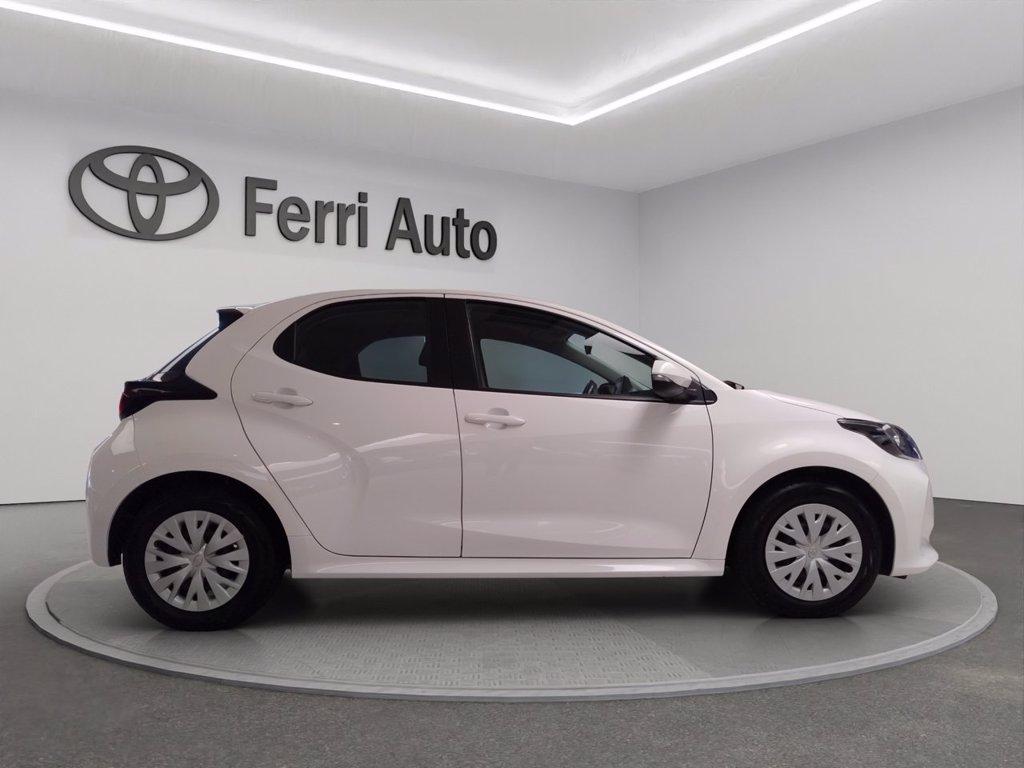 TOYOTA Yaris 1.0 active del 2022