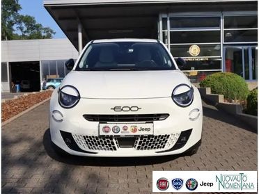 FIAT 600 Hybrid 110CV DCT6 MHEV La Prima NAVI Km0