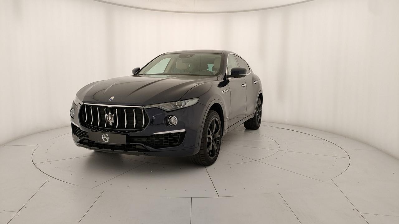 MASERATI Levante - Levante 3.0 V6 Granlusso 430cv auto