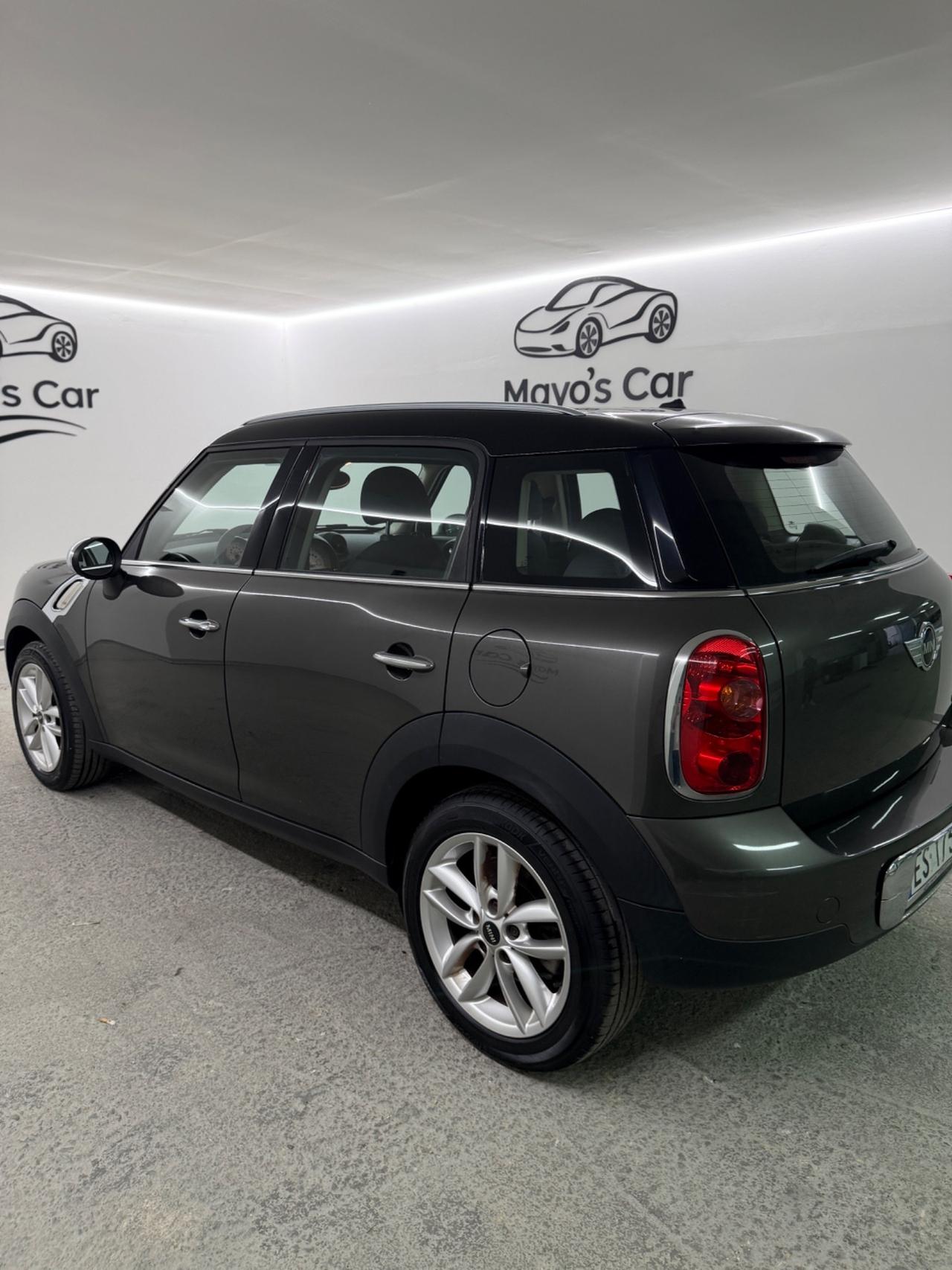 Mini Cooper D COUNTRYMAN(anno 2013)