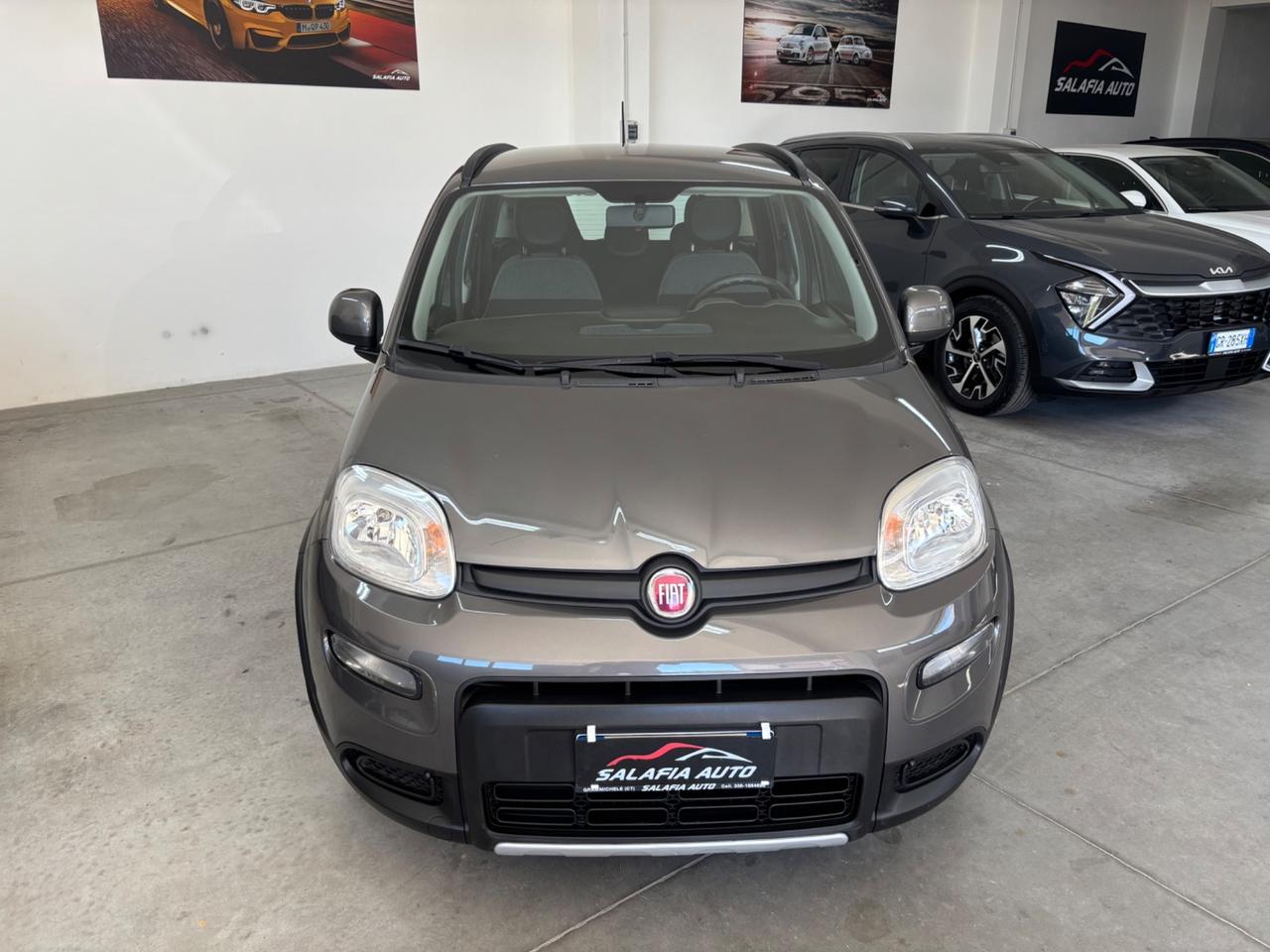Fiat Panda 1.0 FireFly S&S Hybrid Garmin