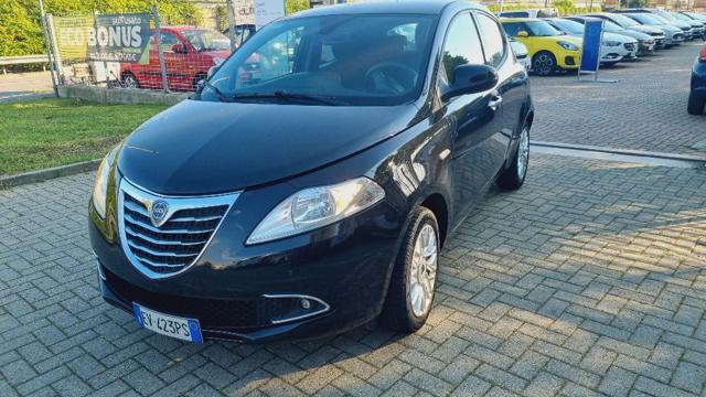 LANCIA Ypsilon 1.2 69 CV 5 porte Silver