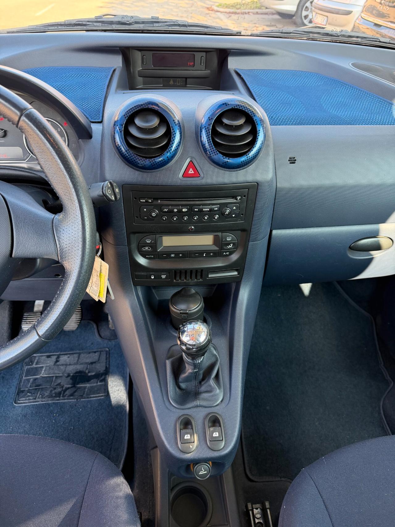 Peugeot 1007 1.4 Happy