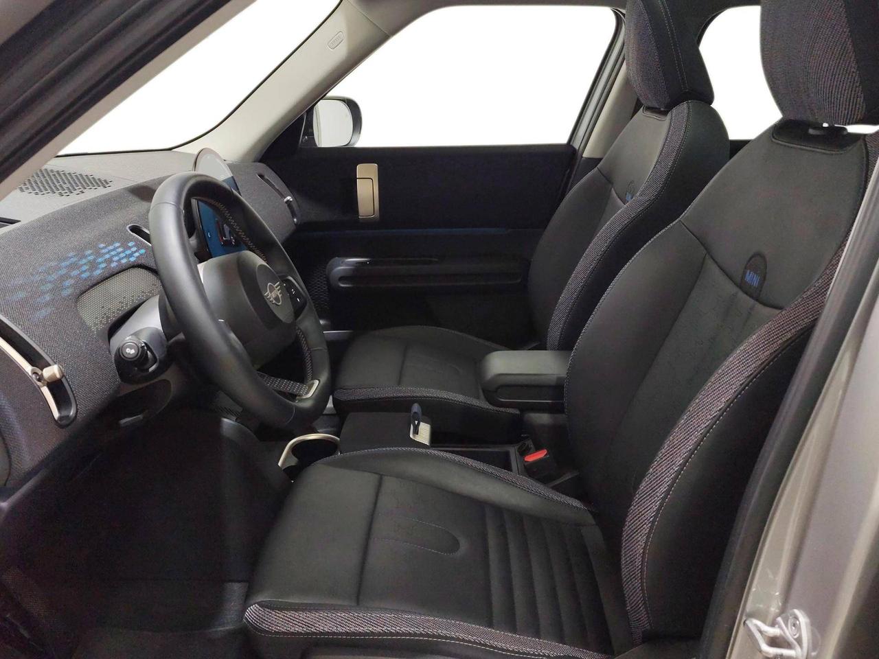 MINI Countryman D 48V "Pacchetto M" Classic