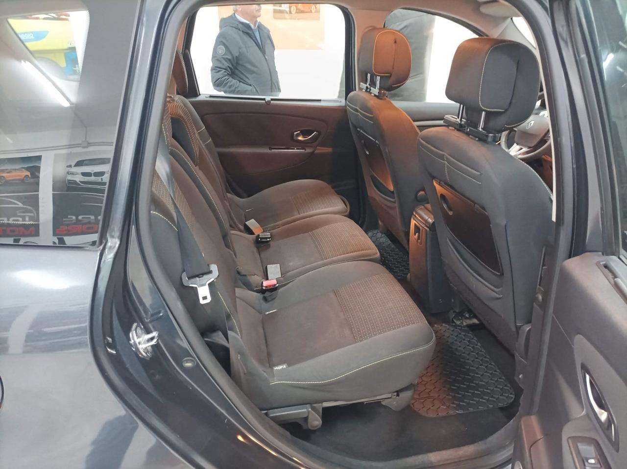 Renault Scenic Scénic 1.5 dCi 110CV Dynamique 7 posti 2010