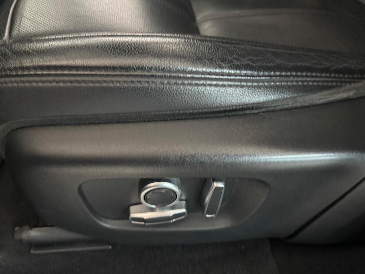 Land Rover Range Evoque 2.0D I4 204 CV AWD Auto R-Dynamic SE