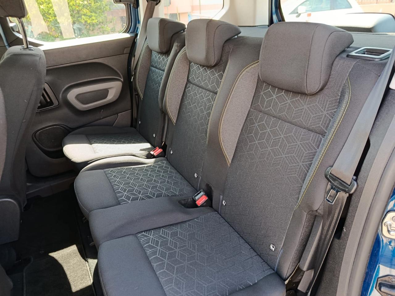 Peugeot Rifter BlueHDi 100 S&S Active Standard