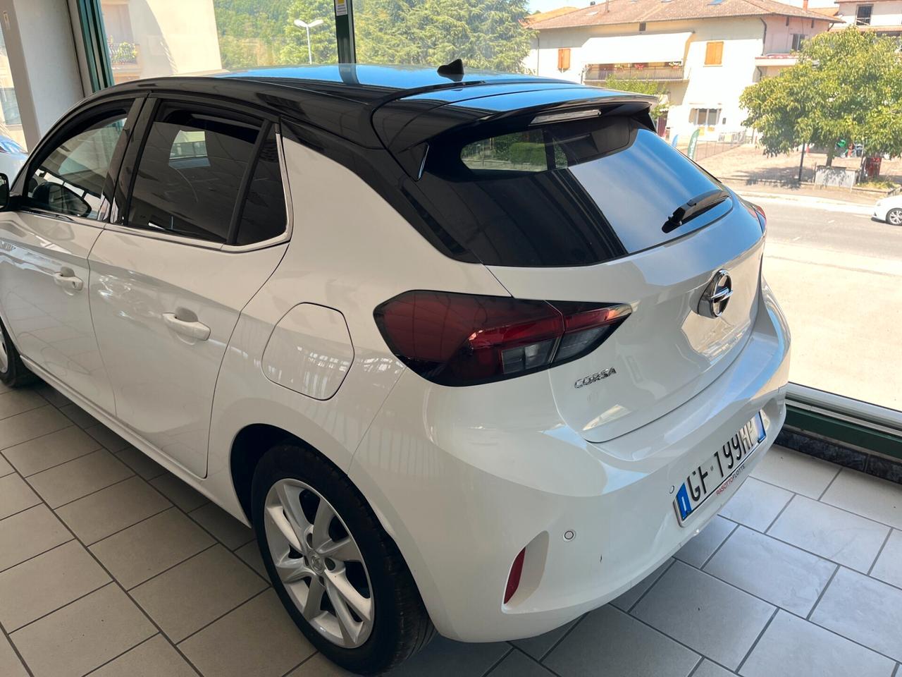 Opel Corsa 1.2 Elegance