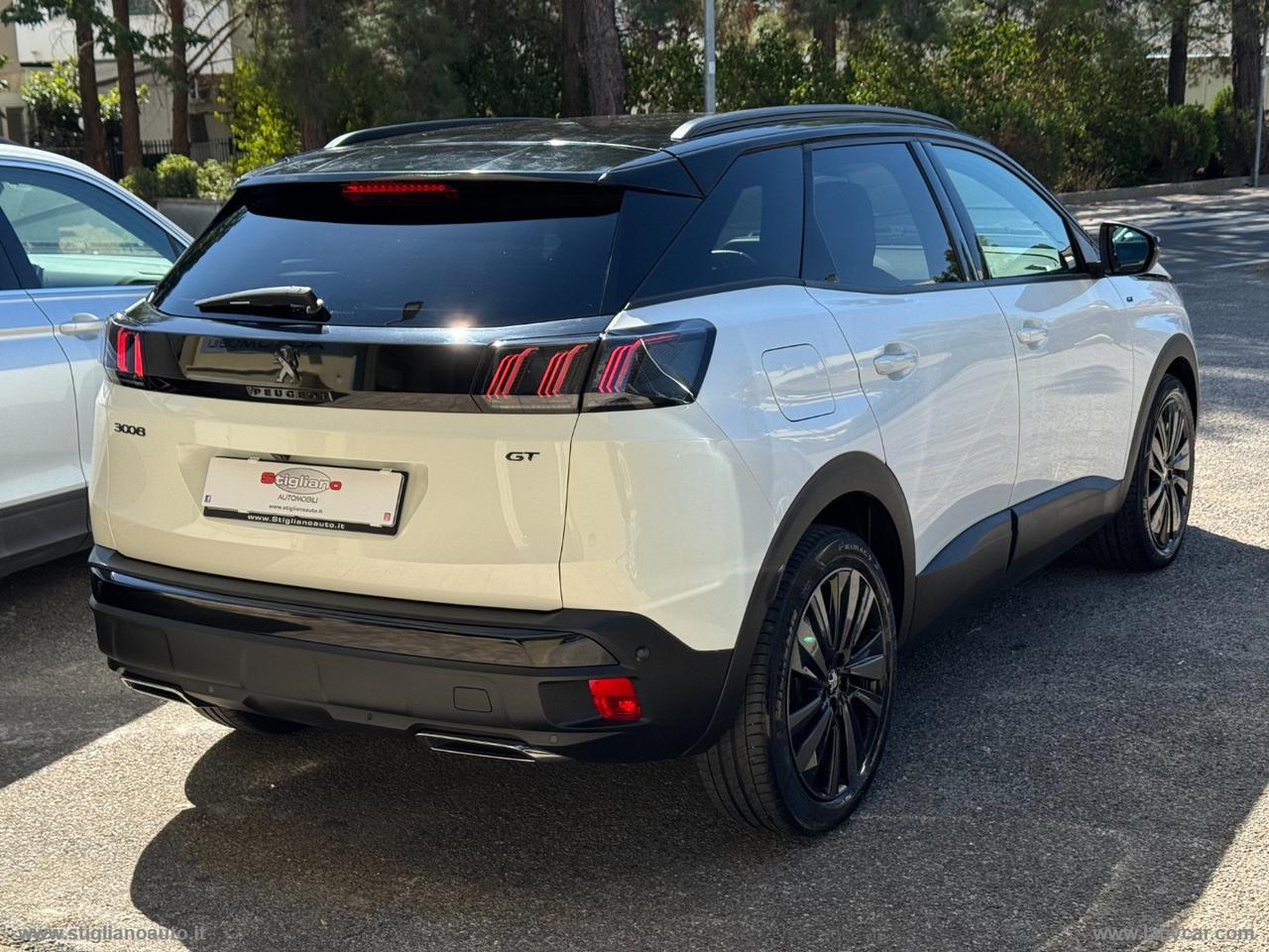 PEUGEOT 3008 BlueHDi 130 S&S EAT8 GT