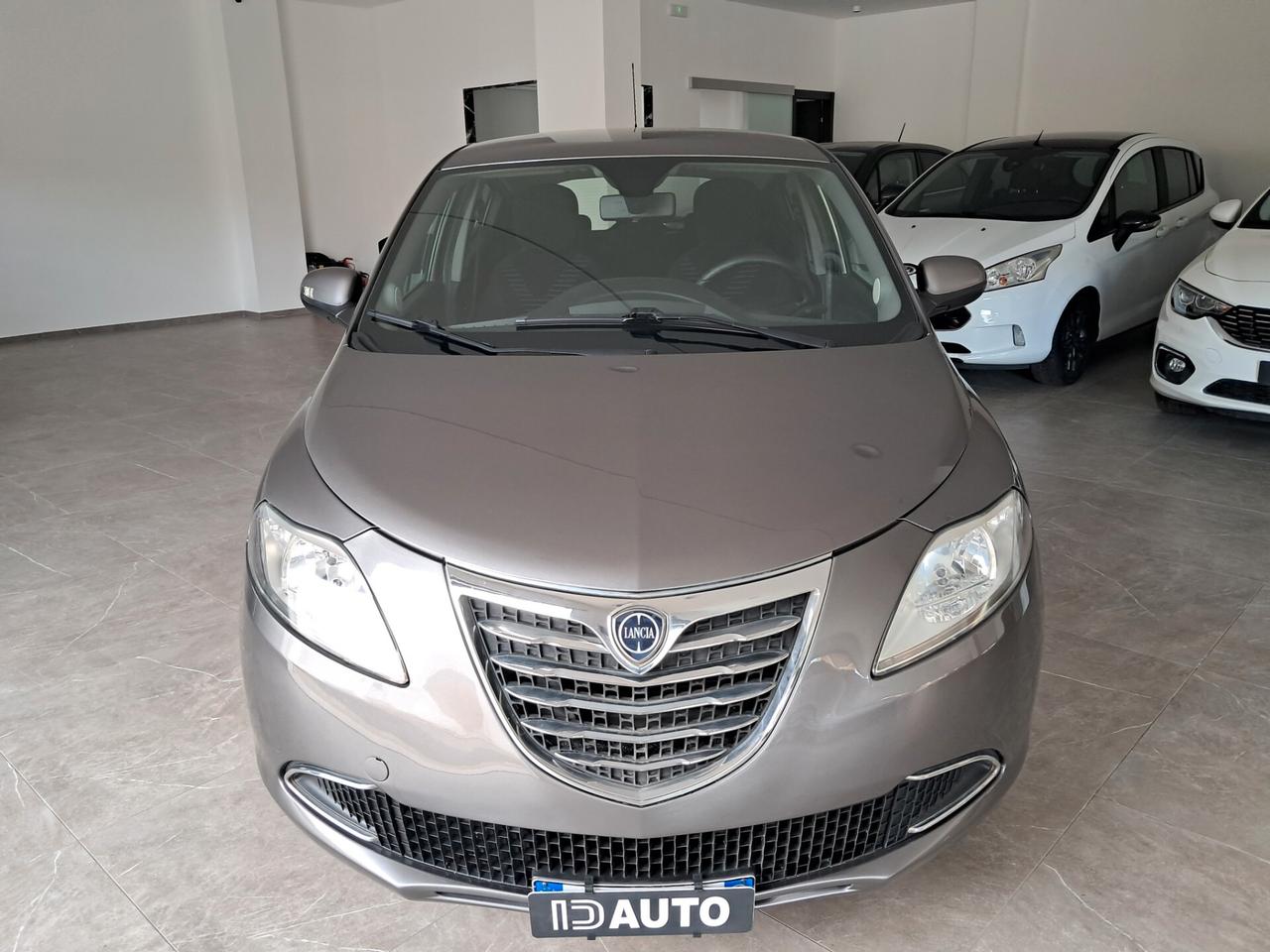 Lancia Ypsilon 1.2 69 CV 5 porte