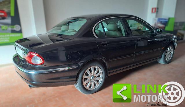 JAGUAR X-Type 4WD 2.5 V6 24V cat