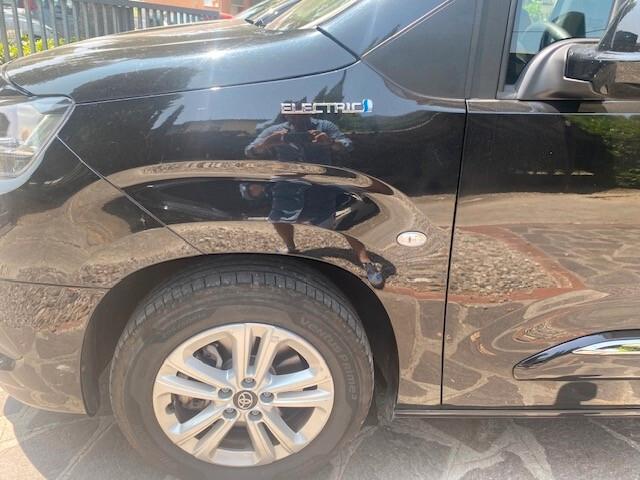 Toyota Proace City Verso Electric 50kWh L1 Short D Lounge