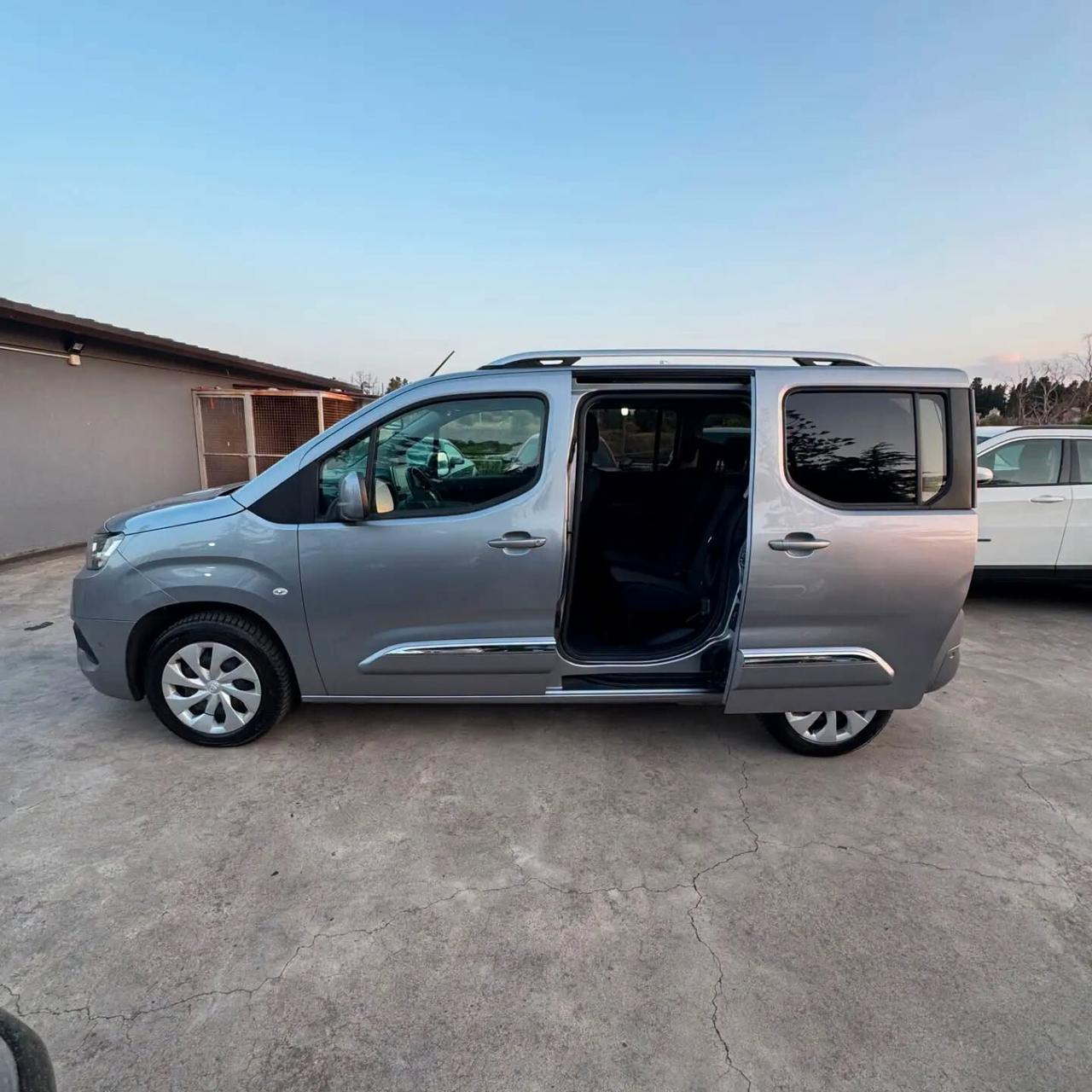 Toyota Proace 1.5 HDI 130CV STRAFUL