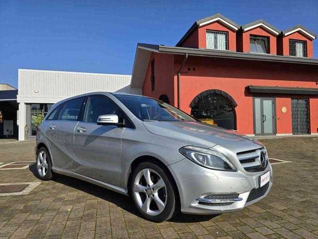 MERCEDES-BENZ B 200 Premium