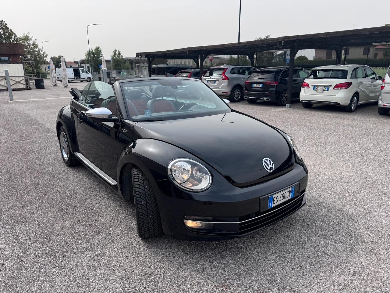 Volkswagen Maggiolino Cabrio 1.6 tdi Design 105cv UNICO PROPRIETARIO
