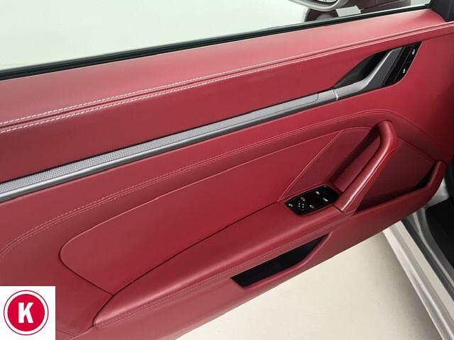 Porsche 911 Carrera 4S **Leasing 990 € al mese**