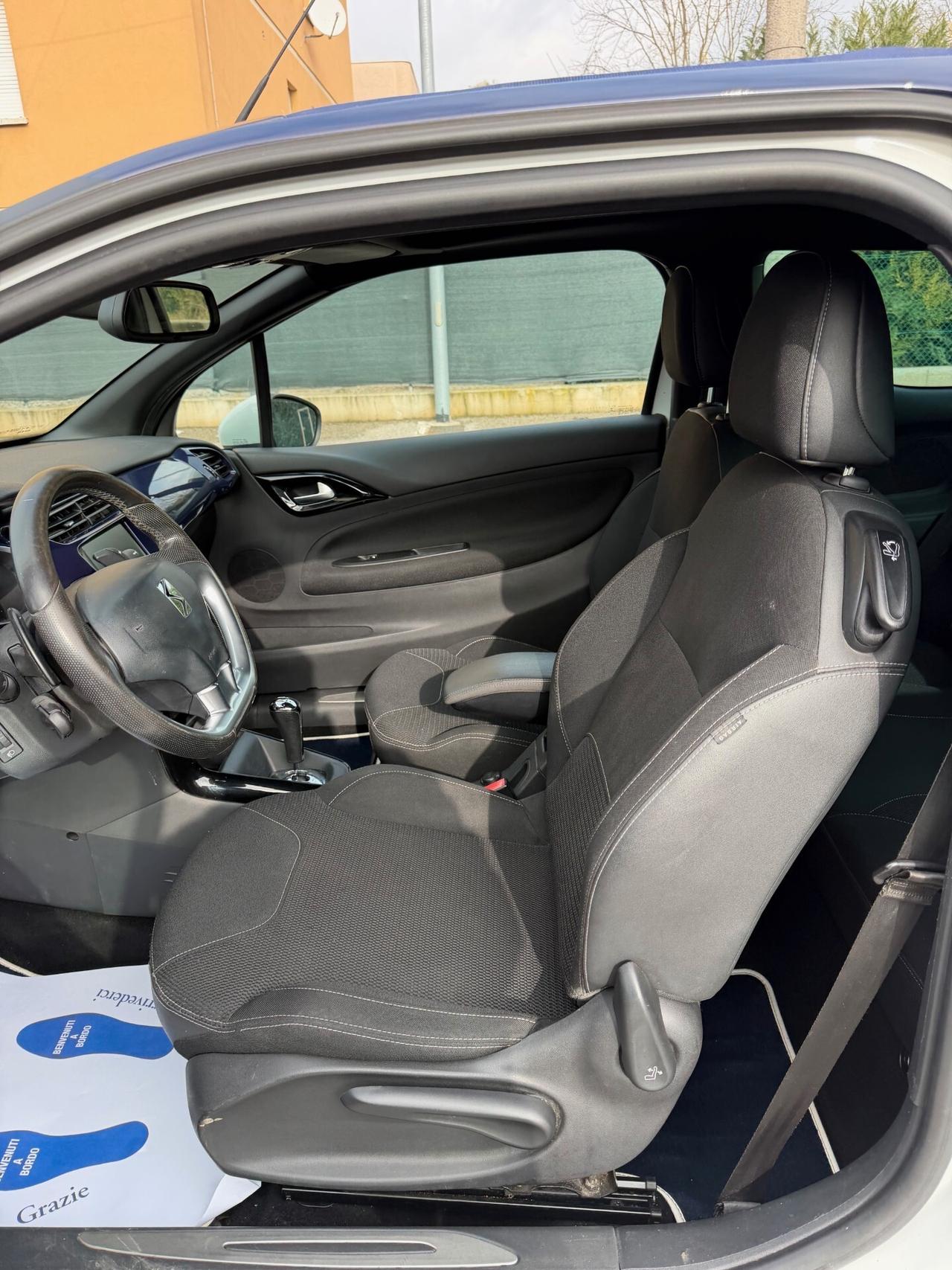 Citroen DS3 Cabrio 1.6 - NEOPATENTATI - NAV. - 12 MESI DI GAR.