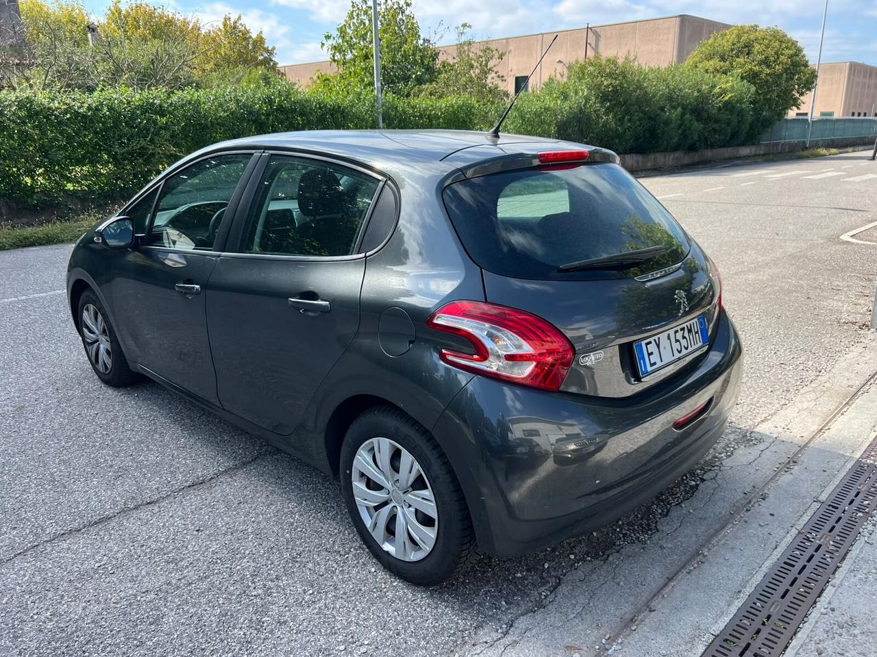 Peugeot 208 BlueHDi 75 S&S 5 porte Active Ok neopatentato