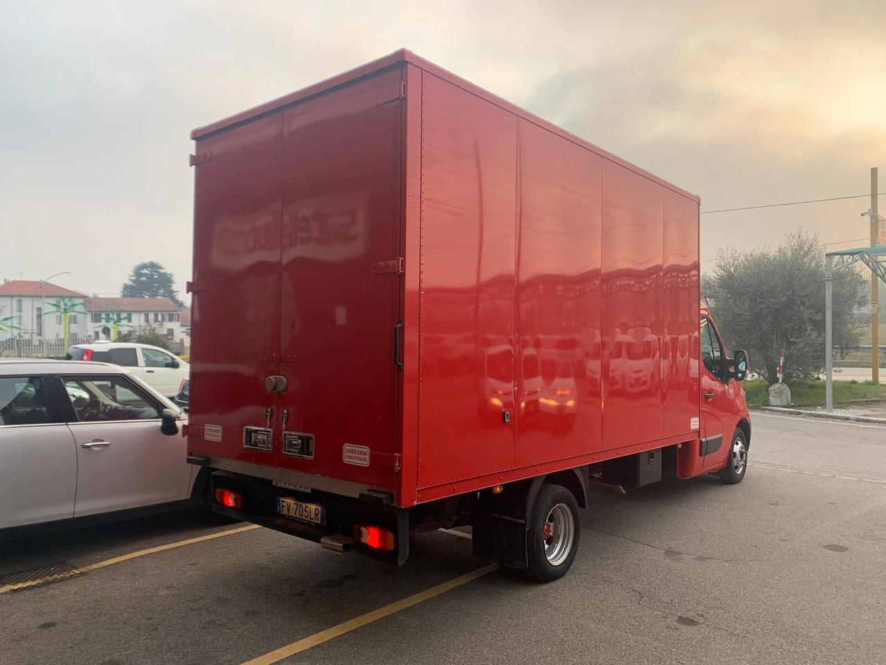 Renault Master T35 2.3 dCi/130 PM Cabinato