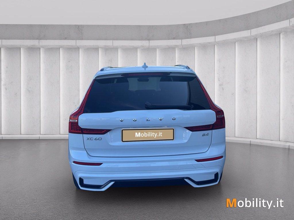 VOLVO XC60 2.0 b4 Plus Dark auto del 2024