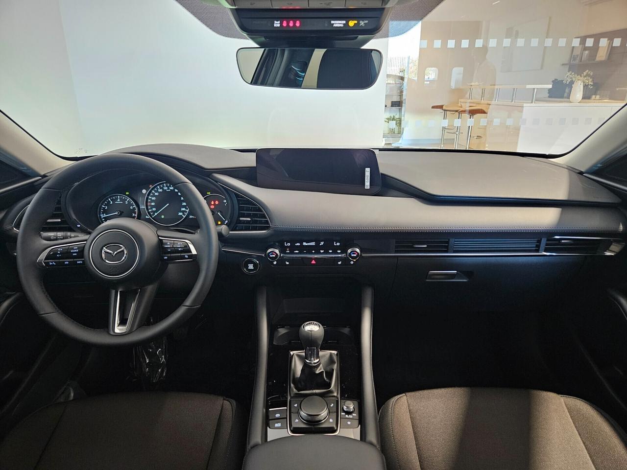 Mazda 3 2.5L eSkyactiv-G M-Hybrid 4p. Sedan Centre Line *RATE DA 299€*