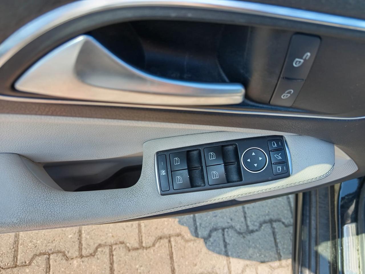 Mercedes-benz A 180 BlueEFFICIENCY Premium