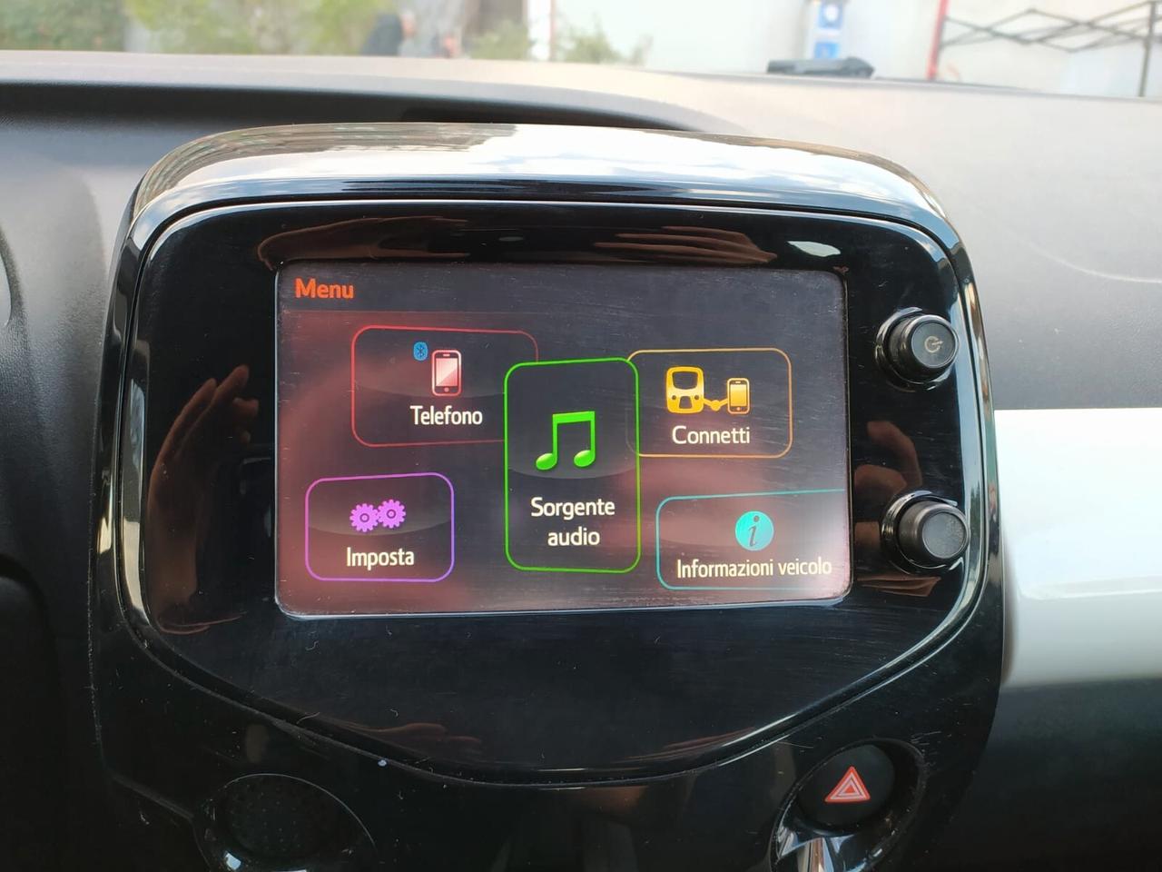 Toyota Aygo 1.0 x-play offerta del mese