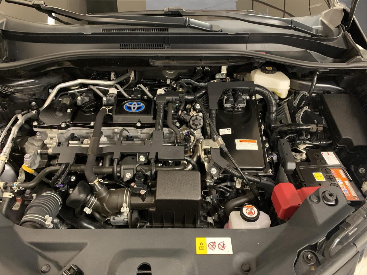 Toyota C-HR 1.8h Business e-cvt