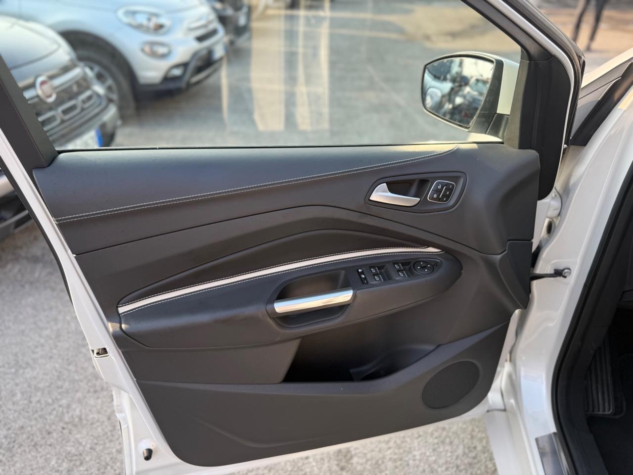 Ford Kuga 2.0 TDCI 180 CV S&S 4WD Powershift Vignale