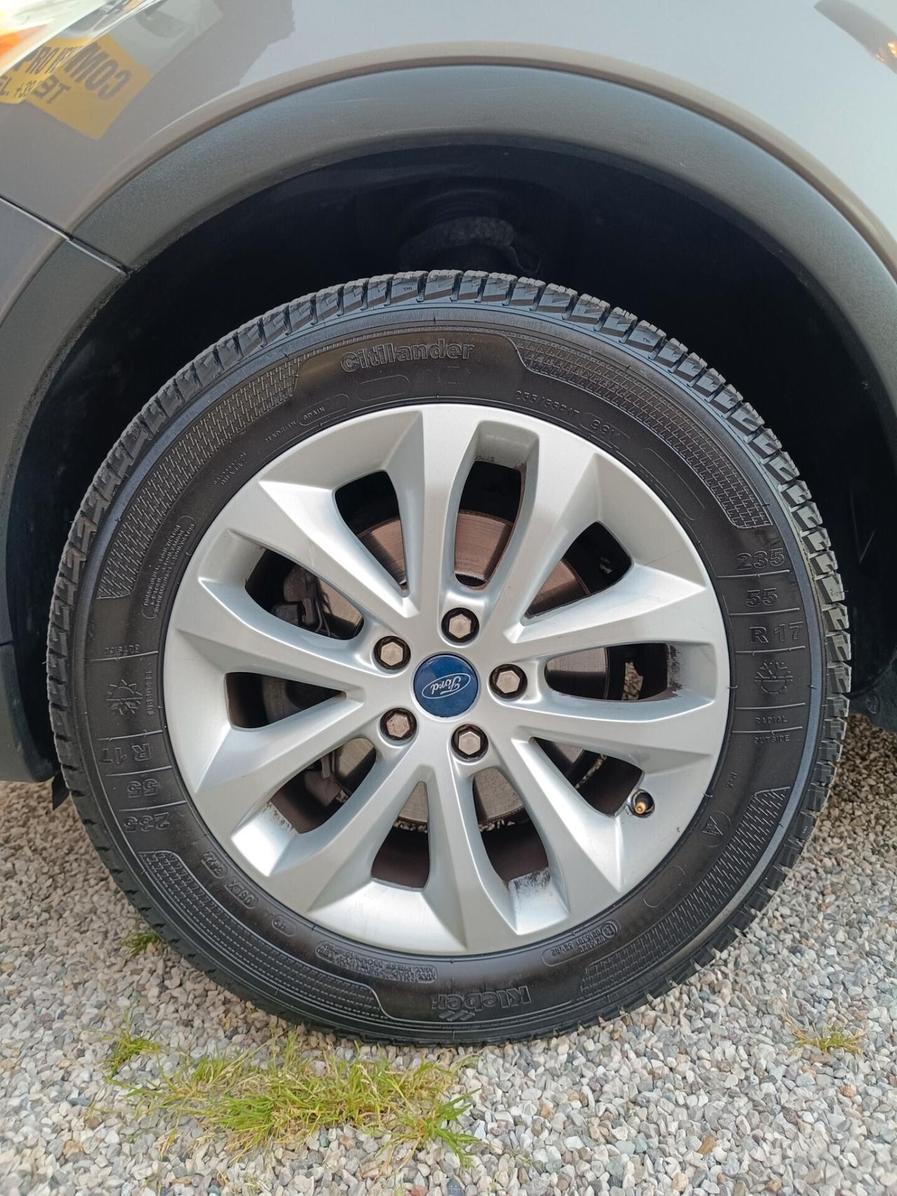 Ford Kuga 2.0 TDCI 4x4 Powershift Titanium