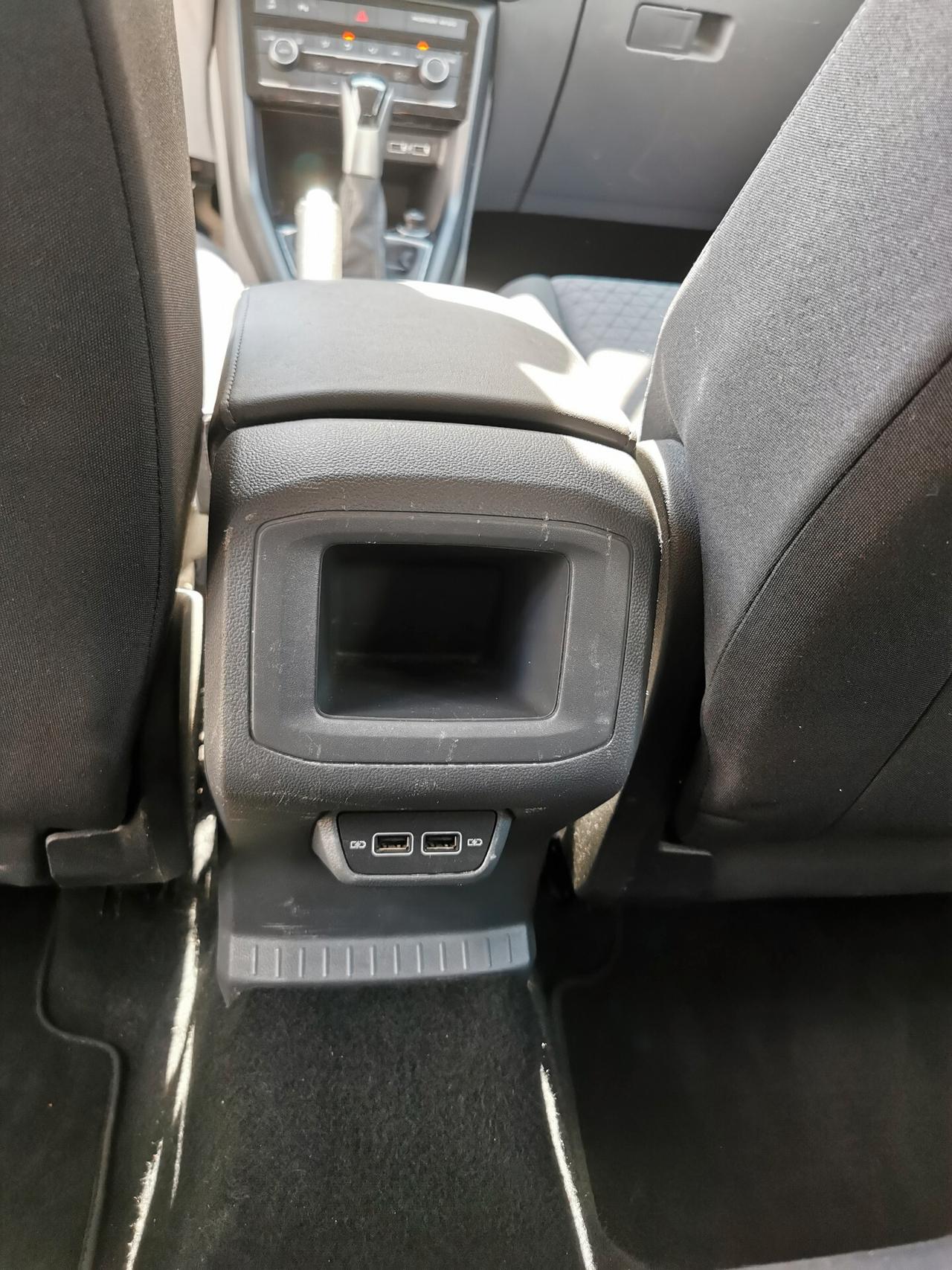 Volkswagen T-Cross 1.6 TDI DSG 110cv Style