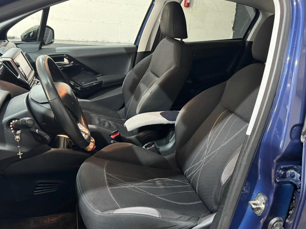 Peugeot 208 1.4 HDi 68 CV 5 porte Allure