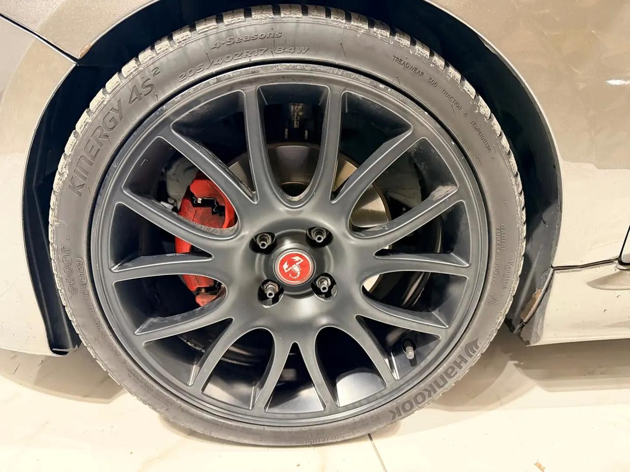 Abarth 500 C 1.4 Turbo T-Jet MTA