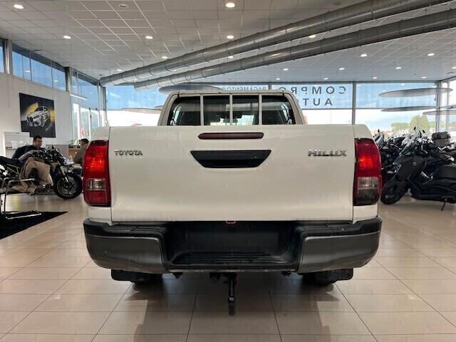 Toyota Hilux Doppia Cabina 2.4D 150CV *IVA ESCLUSA*