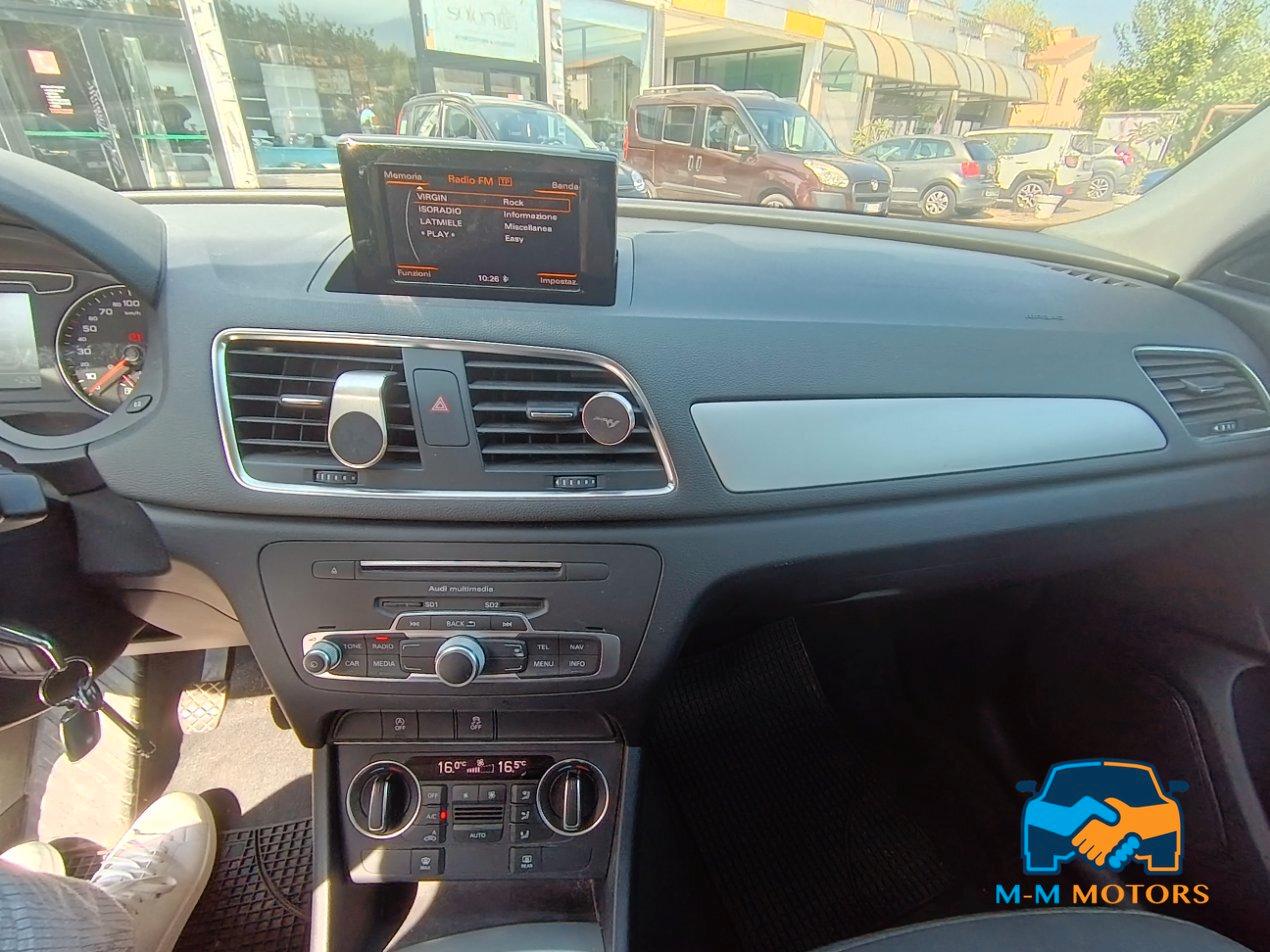 Audi Q3 2.0 tdi Business 120cv