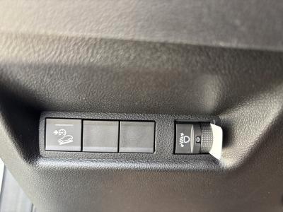 Jeep Avenger 1.2 turbo e-hybrid mhev Summit fwd 110cv edct6