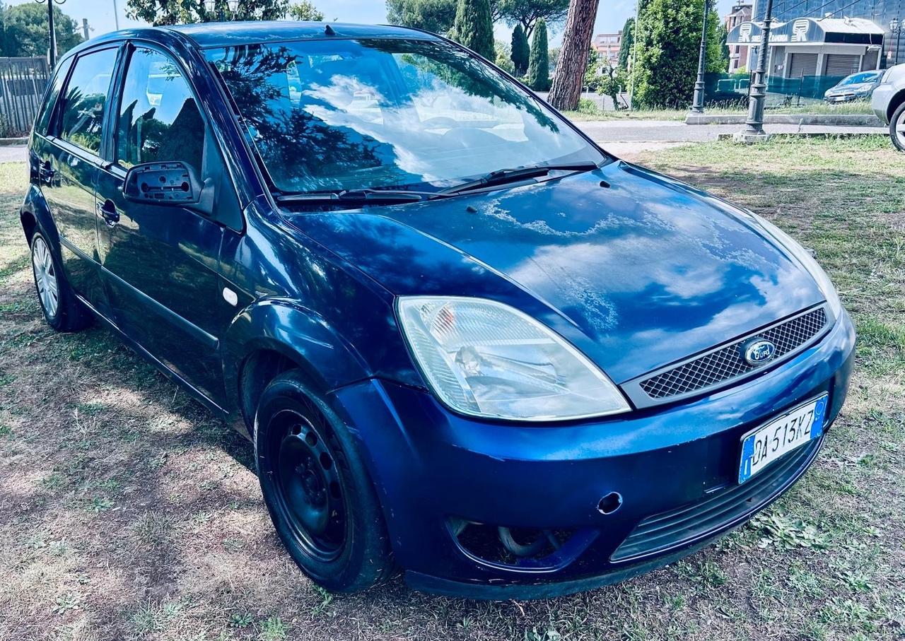 Ford Fiesta 1.2 16V 5p. Ghia