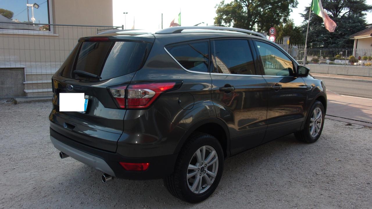 Ford Kuga 1.5 TDCI 120 CV S&S 2WD Titanium