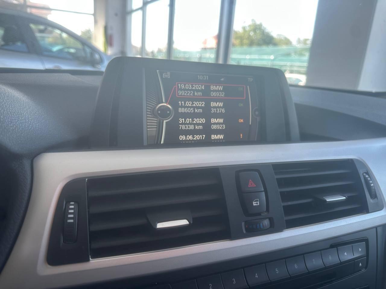 BMW 316d - Book Service Completo