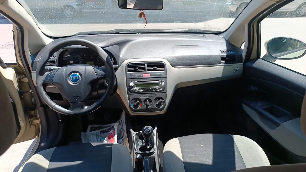 Fiat Grande Punto 1.3 MJT 75 CV 5 porte Active