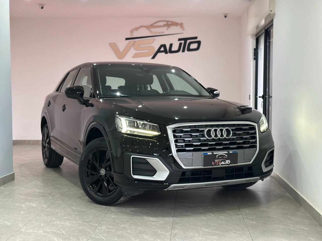 Audi Q2 30 TDI Identity Black