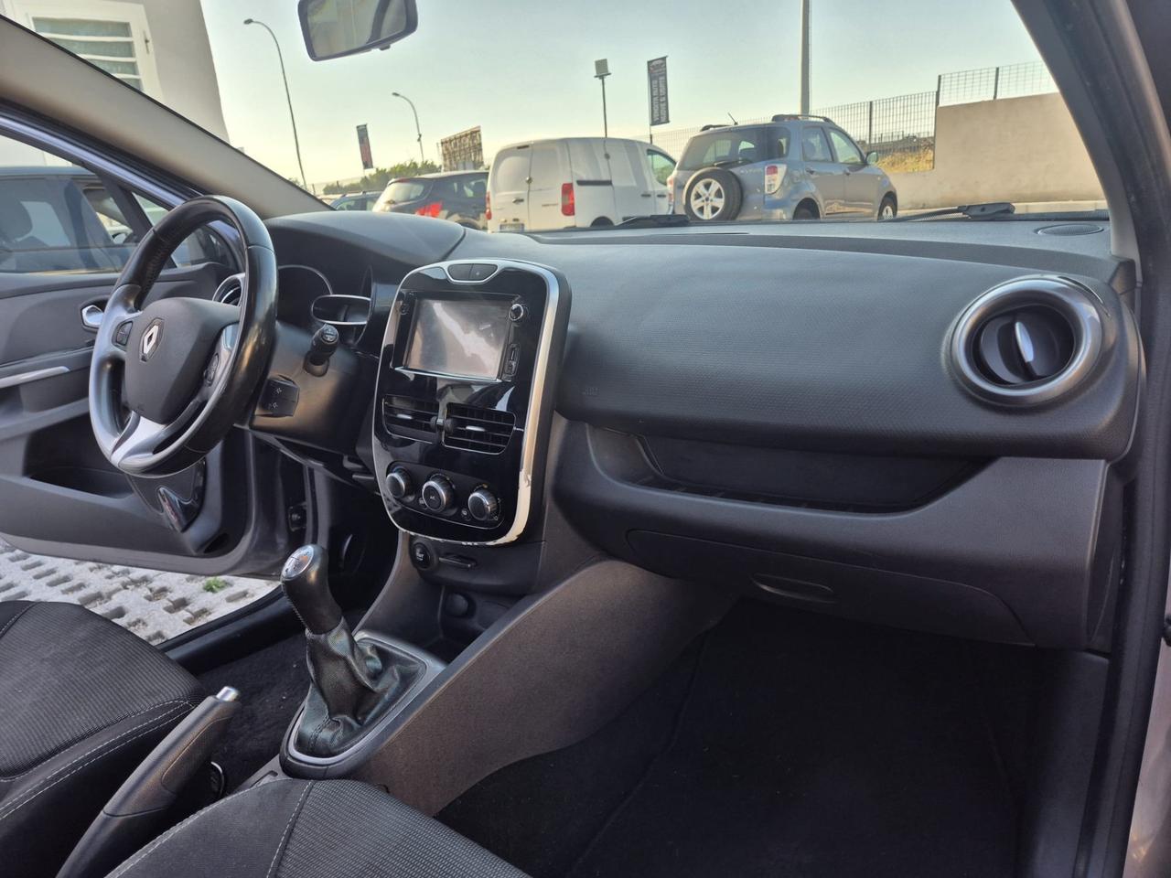 Renault Clio Sporter 1.5 dCi 8V 75CV Start&Stop Duel