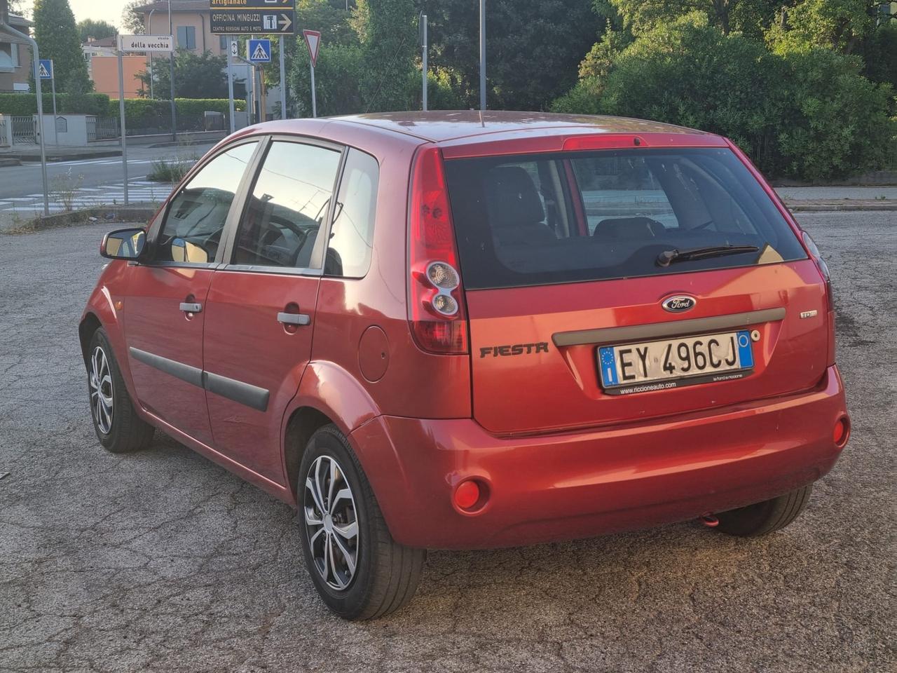 Ford Fiesta 1.4 TDCi 5p. Titanium