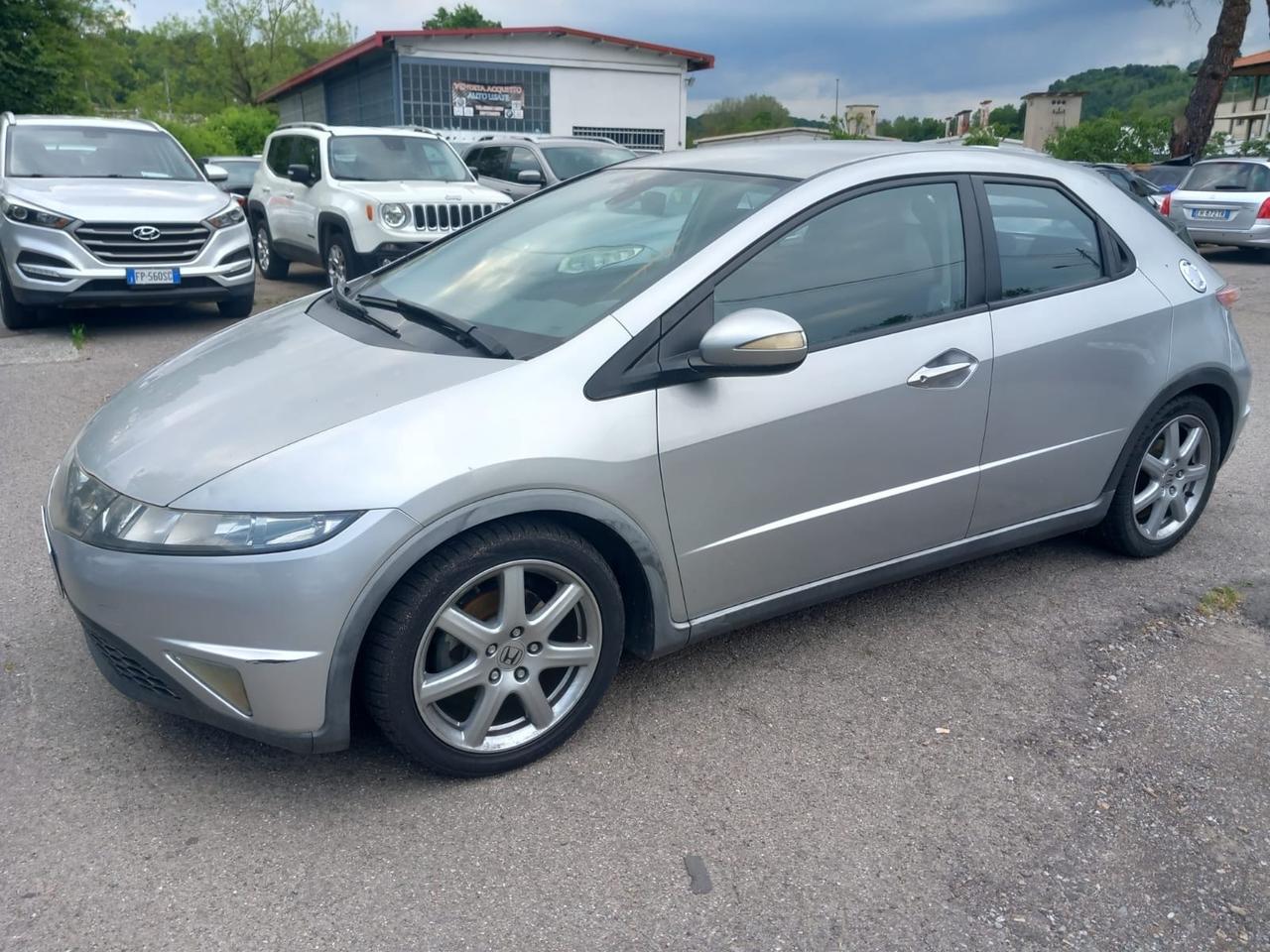 Honda Civic 1.8 i-VTEC 5p. Excl.LH i-P i-Sh LE