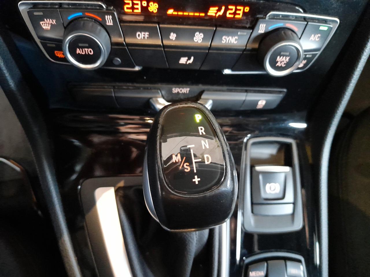 Bmw 2er Active Tourer 218d Advantage