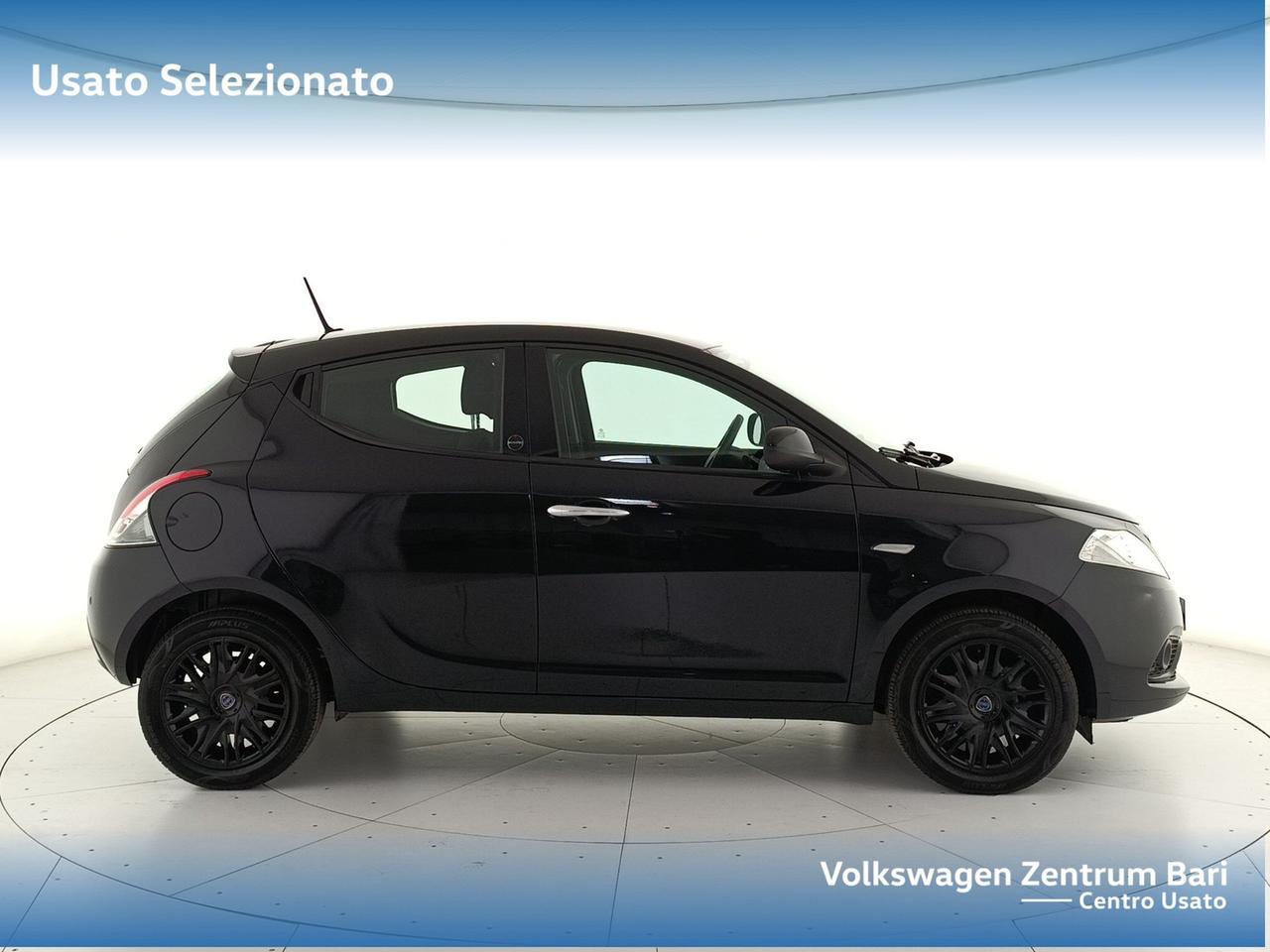 Lancia Ypsilon 1.0 firefly hybrid gold s&s 70cv