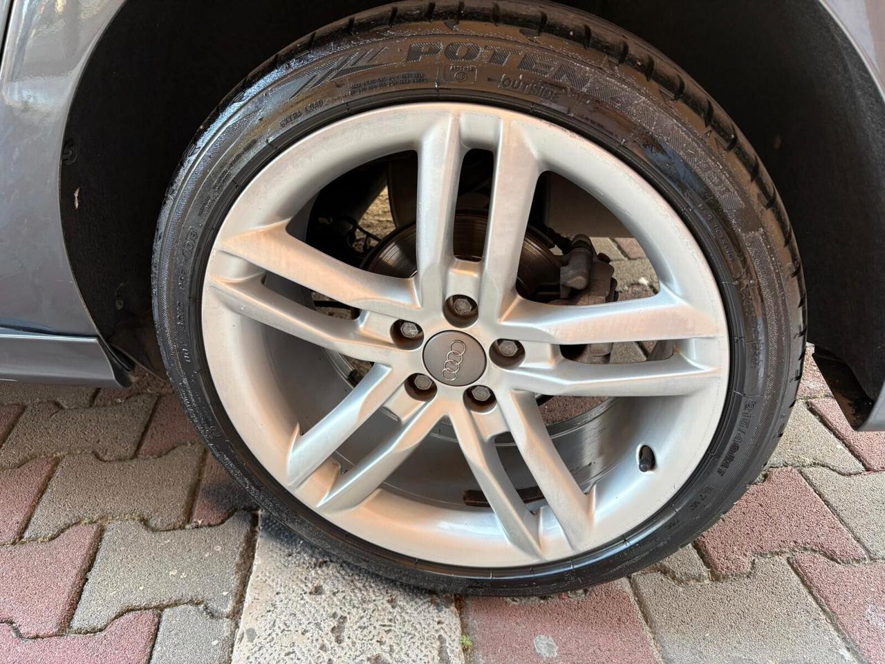 Audi A1 SPB 1.6 TDI S-LINE